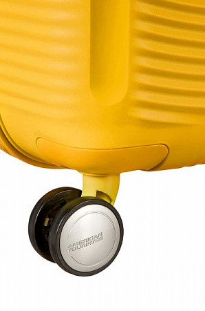 Чемодан American Tourister Soundbox 55 см 32G-06001 Golden Yellow