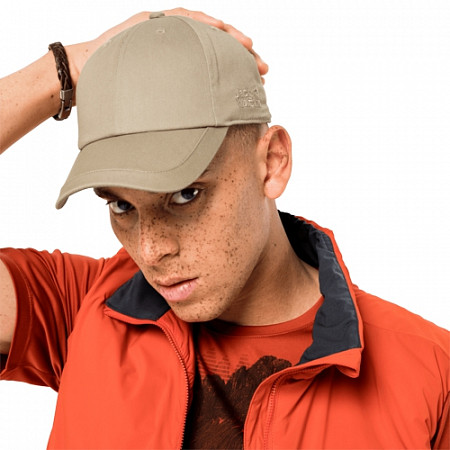 На картинке изображен Бейсболка мужская Jack Wolfskin Safari Base Cap sand dune 1908451-5605 Бейсболка мужская Jack Wolfskin Safari Base Cap sand dune 1908451-5605
