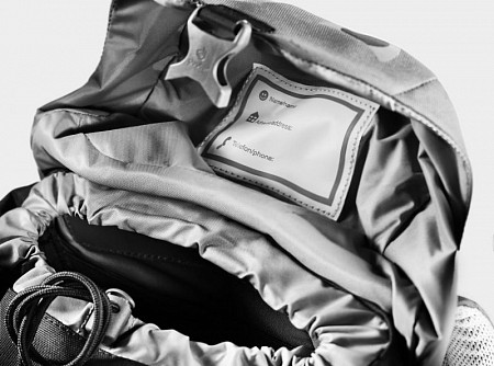 На картинке изображен Рюкзак городской Deuter Kikki 6 alpinegreen-forest Рюкзак городской Deuter Kikki 6 alpinegreen-forest