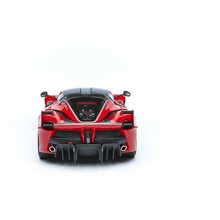 Коллекционная машина Bburago 1:18  Ferrari FXX K №88 (18-16907)