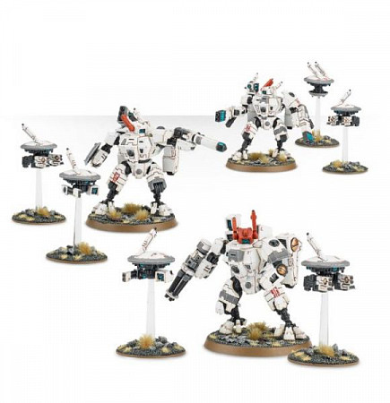 На картинке изображен Фигурки Games Workshop Warhammer: T'au Empire XV8 Crisis Battlesuit 56-07 Фигурки Games Workshop Warhammer: T'au Empire XV8 Crisis Battlesuit 56-07