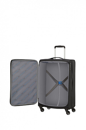 Чемодан средний American Tourister LITE VOLT MA8*19 003 black