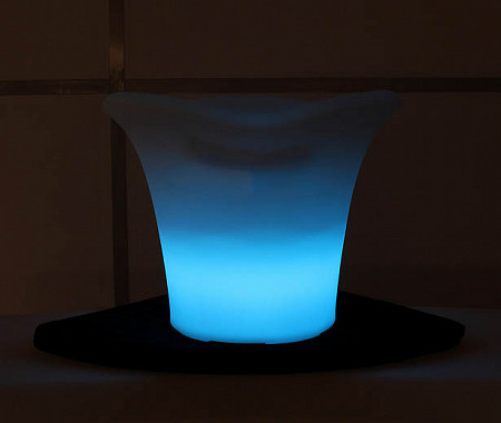 На картинке изображен Светящееся LED ведро-кулер для охлаждения бутылок Sundays KFP-4232 Светящееся LED ведро-кулер для охлаждения бутылок Sundays KFP-4232