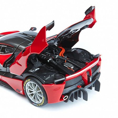 Коллекционная машина Bburago 1:18  Ferrari FXX K №88 (18-16907)