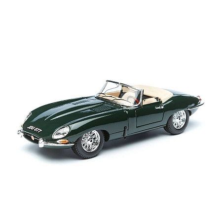 На картинке изображен Машинка Bburago 1:18 Jaguar E Cabriolet 1961 (18-12046) green Машинка Bburago 1:18 Jaguar E Cabriolet 1961 (18-12046) green
