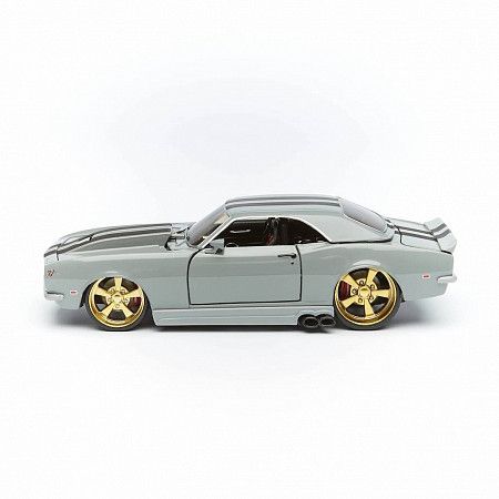 Масштабная модель автомобиля Maisto 1:24 Шевроле Камаро Z/28 (32508) grey
