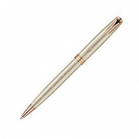 На картинке изображен Ручка Parker Sonnet Chiselled Silver Pink Gold PVD Ручка Parker Sonnet Chiselled Silver Pink Gold PVD