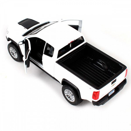 Масштабная модель автомобиля Maisto 1:27 Шевроле Колорадо ZR2 (31517) white