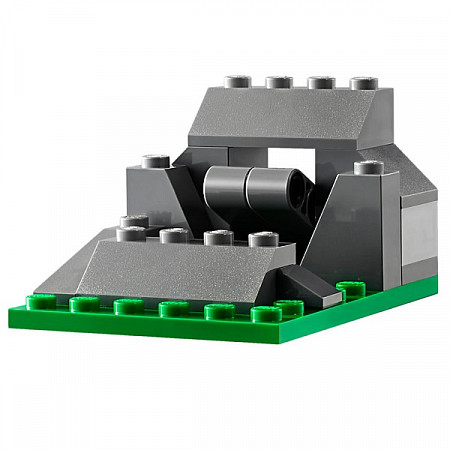 Конструктор LEGO City Погоня по грунтовой дороге 60172