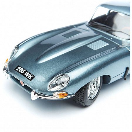 Машинка Bburago 1:18 Jaguar E-type Coupe (18-12044) silver