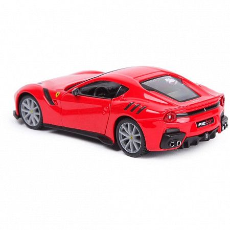 Машинка Bburago 1:32 Ferrari R&P F12TDF (18-46014) red