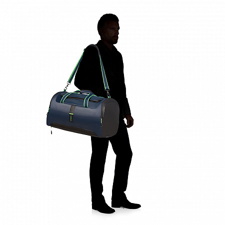 На картинке изображен Дорожная сумка Samsonite Paradiver Light 01N*31 006 dark blue Дорожная сумка Samsonite Paradiver Light 01N*31 006 dark blue