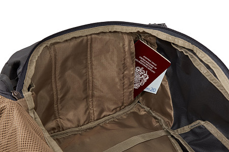 Рюкзак для туризма Thule Landmark 60L Womens TLPF60DBX red (3203729)