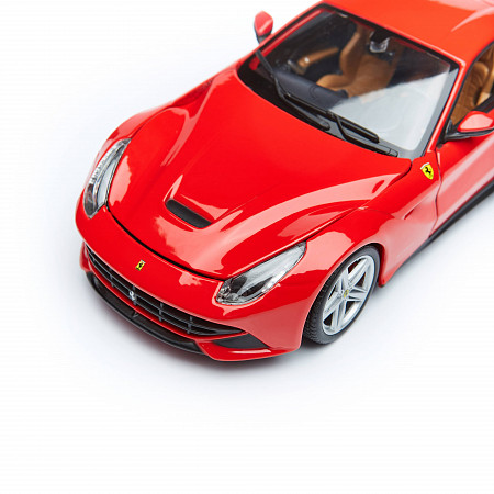 Коллекционная машина Bburago 1:24 Ferrari F12 Berlinetta (18-26007) red