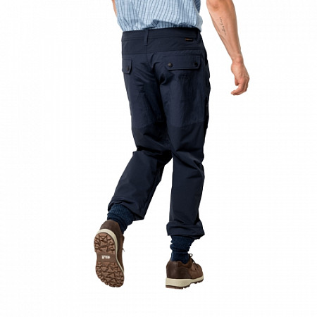 На картинке изображен Брюки для отдыха мужские Jack Wolfskin Dawson Lake Pant M night blue Брюки для отдыха мужские Jack Wolfskin Dawson Lake Pant M night blue