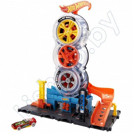 Игровой набор Hot Wheels Super Twist Tire Shop (HDP02)
