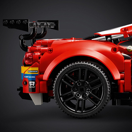 Конструктор LEGO Спортивный автомобиль Ferrari 488 GTE AF Corse #51 42125