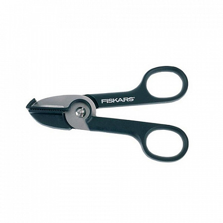 На картинке изображен Ножницы садовые Fiskars с захватом 111160 Ножницы садовые Fiskars с захватом 111160