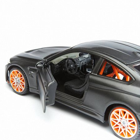 На картинке изображен Масштабная модель автомобиля Maisto 1:24 БМВ M4 GTS (31246) grey Масштабная модель автомобиля Maisto 1:24 БМВ M4 GTS (31246) grey