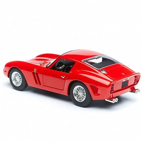 Модель автомобиля Bburago 1:24 Ferrari 250 GTO (18-26018) red