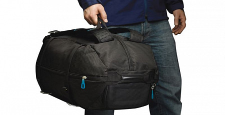 На картинке изображен Сумка-рюкзак Thule Crossover Duffel Pack 40L TCDP1BLK black (3201082) Сумка-рюкзак Thule Crossover Duffel Pack 40L TCDP1BLK black (3201082)