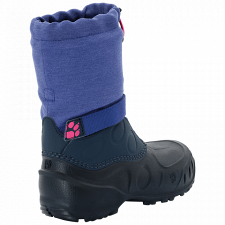 На картинке изображен Сапоги детские Jack Wolfskin Iceland High K blueberry / pink Сапоги детские Jack Wolfskin Iceland High K blueberry / pink
