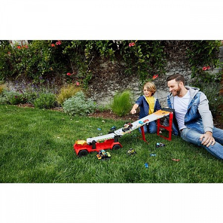 Набор игровой Hot Wheels Передвижная трасса для гонок (GFR15)