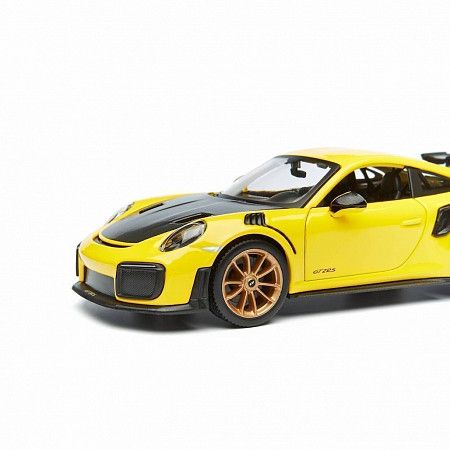 Масштабная модель автомобиля Maisto 1:24 Порше 911 GT2 RS (31523) yellow