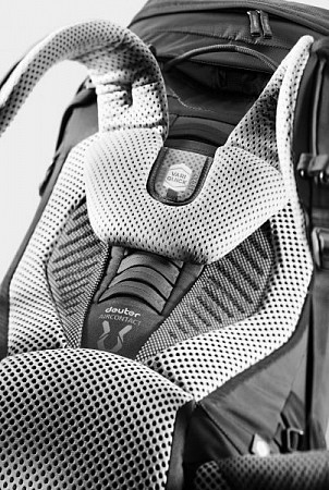 Рюкзак Deuter Aircontact 50+10 SL blackberry-navy