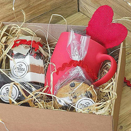 На картинке изображен Подарочный набор Chocolate-Box №20 Подарочный набор Chocolate-Box №20