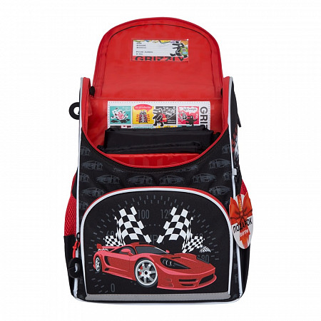На картинке изображен Рюкзак школьный GRIZZLY RAm-085-6 /2 black/red Рюкзак школьный GRIZZLY RAm-085-6 /2 black/red
