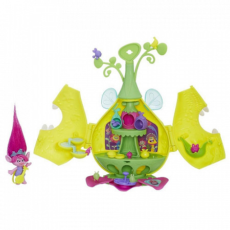 На картинке изображен Игровой набор Trolls Волшебный домик (E0335) Игровой набор Trolls Волшебный домик (E0335)