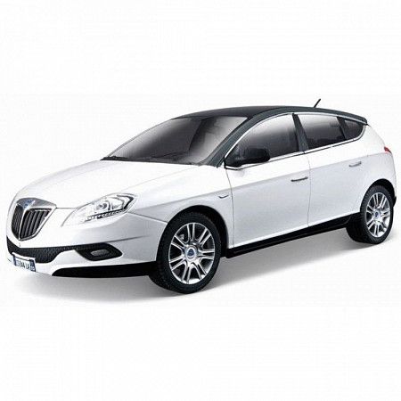 Машинка Bburago 1:24 Lancia New Delta HPE (18-21068) white
