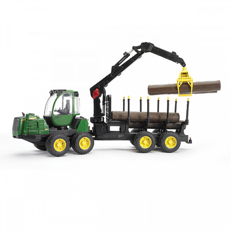На картинке изображен Игрушка Bruder Трактор John Deere 1210E с прицепом с манипулятором и брёвнами 02133 Игрушка Bruder Трактор John Deere 1210E с прицепом с манипулятором и брёвнами 02133