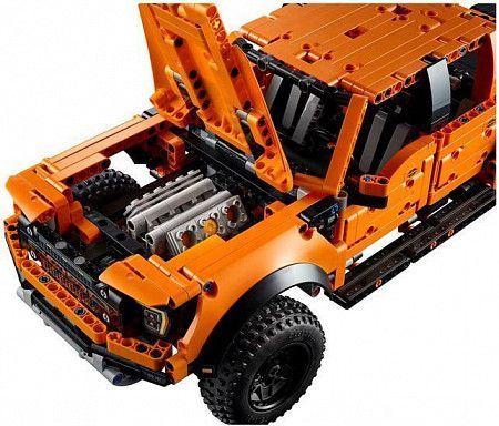 Конструктор LEGO TECHNIC Пикап F-150 Raptor 42126