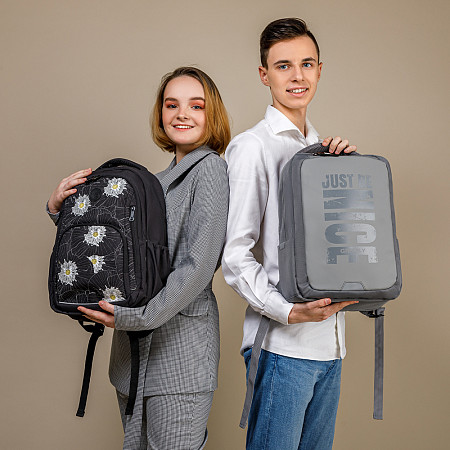 Рюкзак спортивный GRIZZLY RD-143-1 /1 black