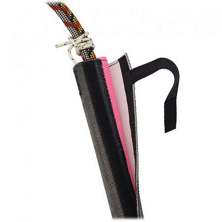 На картинке изображен Протектор для веревки Krok 60 см (пожарный рукав, распашной двойной) Протектор для веревки Krok 60 см (пожарный рукав, распашной двойной)