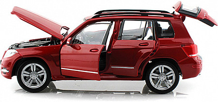 На картинке изображен Масштабная модель автомобиля Maisto 1:18 Мерседес Бенц GLK (36200) red Масштабная модель автомобиля Maisto 1:18 Мерседес Бенц GLK (36200) red