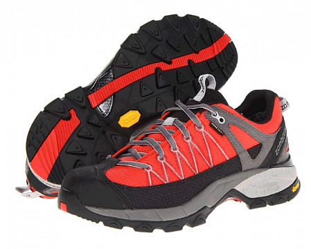 На картинке изображен Полуботинки Zamberlan Crosser GTX RR red 130 Полуботинки Zamberlan Crosser GTX RR red 130