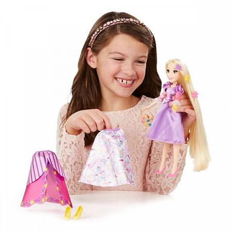 На картинке изображен Кукла Disney Princess Рапунцель с двумя нарядами (B5312) Кукла Disney Princess Рапунцель с двумя нарядами (B5312)