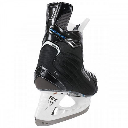 На картинке изображен Коньки хоккейные Bauer NEXUS 6000 SR Коньки хоккейные Bauer NEXUS 6000 SR