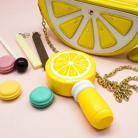 На картинке изображен Вентилятор Фрукты Киви Вентилятор Фрукты Киви