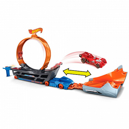 Игровой набор Hot Wheels Трюковой тягач (GCK38)