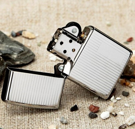 Зажигалка Zippo High Polish 350 chrome