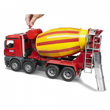 Игрушка Bruder Бетономешалка Mercedes-Benz (цвет желто-красный) (подходит модуль со звуком и светом "Н") 03-654