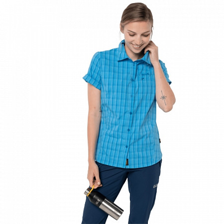 На картинке изображен Рубашка женская Jack Wolfskin Centaura Shirt W brilliant blue checks Рубашка женская Jack Wolfskin Centaura Shirt W brilliant blue checks