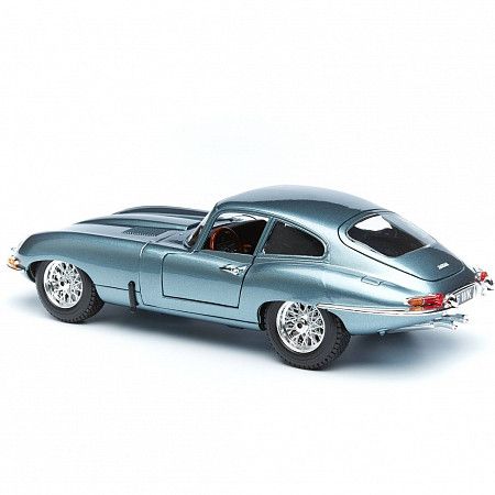 Машинка Bburago 1:18 Jaguar E-type Coupe (18-12044) silver