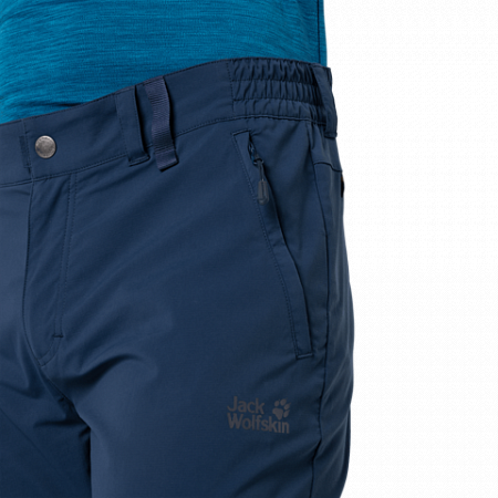 На картинке изображен Брюки мужские Jack Wolfskin Activate Light Men dark indigo Брюки мужские Jack Wolfskin Activate Light Men dark indigo