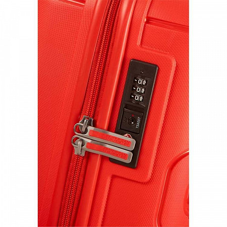 Чемодан большой American Tourister Sunside 77см 51G*00 003 red