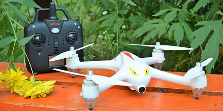 На картинке изображен Квадрокоптер MJX Bugs 2W B2W (белый) Квадрокоптер MJX Bugs 2W B2W (белый)